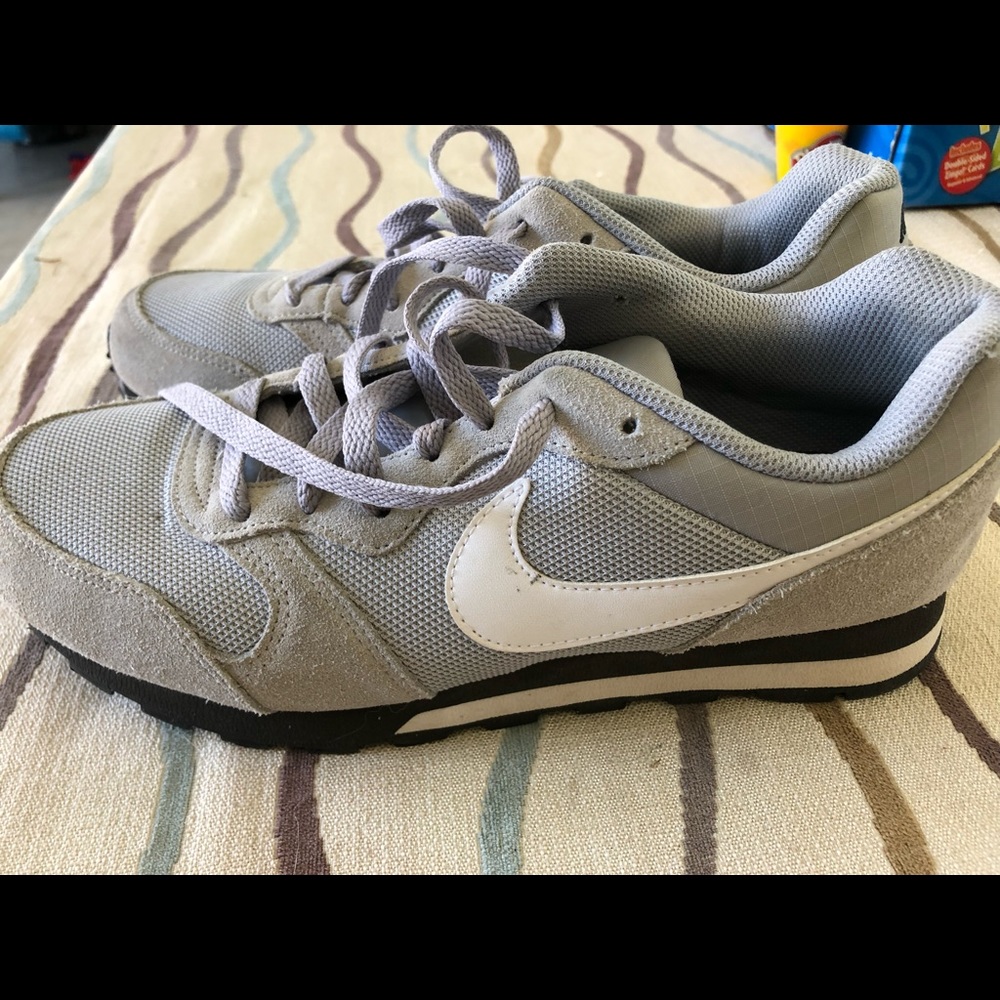 Nike MD Runner 2